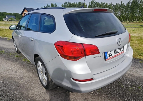 Opel Astra cena 16900 przebieg: 258000, rok produkcji 2011 z Sieradz małe 277